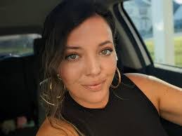 Teresa Shirley's Instagram, Twitter & Facebook