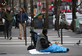 Une étude de l'insee sur le nombre de personnes sans domicile fixe révèle mardi qu'elles étaient 141.500 en 2012, soit 50% de plus qu'en 2001. 566 Personnes Sont Mortes Dans La Rue En France En 2018