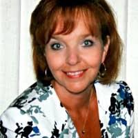 Lori Holly's Instagram, Twitter & Facebook