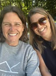 Rosalie Hodges's Instagram, Twitter & Facebook