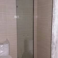Jual pintu kaca kamar mandi / kaca shower tempered di bogor minimalis. Jual Pembatas Kaca Tempered Kamar Mandi 90x200 Kaca Tempered 10 Mm Jakarta Selatan Chelatama Kaca Aluminium Tokopedia