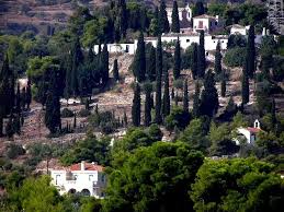 Πότε γιορτάζει η αγίων πάντων; Monh Agiwn Pantwn Spetses Island