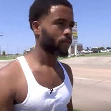 Незнакомцы подарили три миллиона рублей ходившему 13 километров до работы  повару: Счастливчики: Из жизни: Lenta.ru