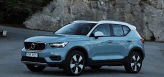 Motorisation et performances du volvo xc40. Le Volvo Xc40 Passe A L Hybride Rechargeable Et Les Tarifs Debutent A 45 600 L Automobile Magazine