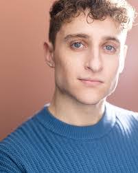 Luke Spencer's Instagram, Twitter & Facebook