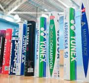 How To Choose The Best Badminton Shuttlecocks - Ultimate ...