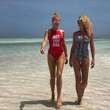 Simona krainová (44) má velmi úzký vztah se svou sestrou yvonou (50). Galerie Sexy Krainova A Jeji Sestra Dohromady Je Jim 97 Let Foto 1 Ahaonline Cz