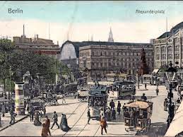 Berlin im wandel vor und nach dem mauerfall gemalt in öl und pastell. Das Alte Berlin Eine Stadt Wie Ein Roman