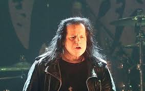 See a recent post on tumblr from @postpunkindustrial about danzig. Glenn Danzig