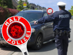 Rechte Bei Verkehrskontrolle Was Darf Die Polizei Autozeitung De