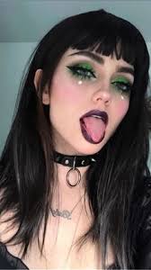 Leslie Beatty (leslieellen2295)