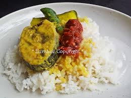 Ikan tongkol biasa diguna dalam menyediakan lauk nasi dagang terengganu. Resepi Gulai Ikan Tongkol Nasi Berlauk Kelantan
