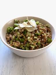 Broccoli Rubble Farro Salad In 2020 Easy Pasta Dishes Delicious Vegetarian Vegetarian Main Course