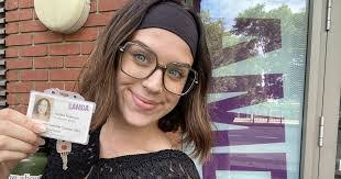 Ginger Crow's Instagram, Twitter & Facebook