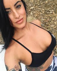 Blurring the lines between cautious strategy and unbridled mayhem, superhot is the fps in which time moves only when you move. Sexy Military Fitness Girl Looks Super Hot In And Out Of Uniform And Believes We Should All Fight For Our Country