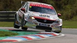 After a long and likely arduous drift, plato manages to bring the lacetti back into the picture as though nothing was the matter. Plato Returns To Btcc Btcc