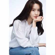 Streameuse et passionnée de jeux vidéo depuis l'enfance, cette chaîne est principalement tourné vers les fps comme call of duty mais vous pourrez retrouver également un peu de multigaming. Snsd Yoona 200 Korean Actor Campaign 2021 Celebmafia
