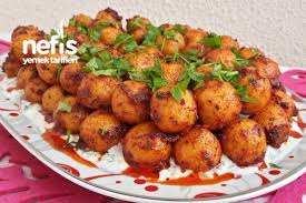 Yogurtlu Ispanak Yataginda Fellah Kofte Ispanak Yemek Tarifleri Yemek