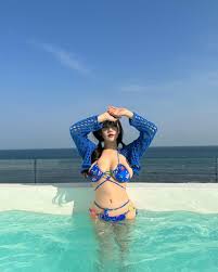 기무세딘 고화질 누드 사진