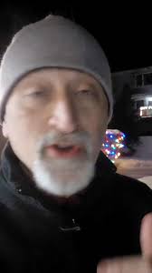 Day 2: “Win the Day in 20 Minutes” (3-Part Process) 1) Decide and Move  (Commitment) “Day two. This is where consistency gets real. Today we're not  chasing motivation—we're building momentum. Put on