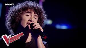 De la chitară la voce, de la patru frați absolvenți ai liceului de muzică la licențiat al conservatorului din florența secțiunea vioară. Doru Ciutacu Treat You Better Auditiile Pe Nevazute Vocea Romaniei 2019 Youtube