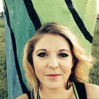 Mia Ivey's Instagram, Twitter & Facebook