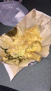 Kalian pernah sadar gak kenapa kalo kita beli nasi padang tapi di bungkus alias gak di makan di tempat itu dapet. Pin Di ê' Pap ê'