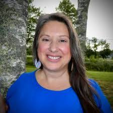 Karina Decker's Instagram, Twitter & Facebook