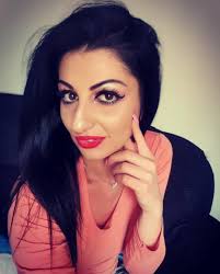 Mirela Halilovic (@MirelaHalilovi5)