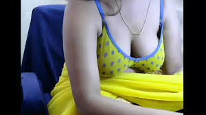 Young Indian Sexy Bhabhi: Saggy Tits Homemade Porn