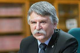 Węgierski szlak by lászló kövér( ). Kover Laszlo Porlik A Demokraciaba Vetett Kozbizalom