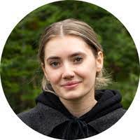 Bridgette Larkins's Instagram, Twitter & Facebook