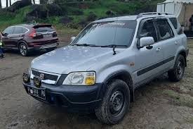 So, kalau kamu masih millennials yang belum terlalu memerlukan banyak ruang untuk mengangkut barang, rasanya mobil ini layak banget kamu coba. Cerita 20 Tahun Eksistensi Honda Cr V Di Indonesia Halaman All Kompas Com