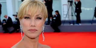 Nancy Brilli al Festival di Venezia ma non la fanno entrare: è bufera