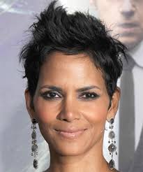 There are various hairstyles for short hair, and all of them are considered to be chic today. 30 Halle Berry Hairstyles Hair Cuts And Colors