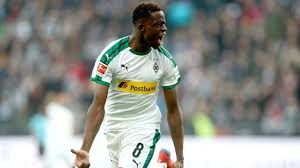 Maybe you would like to learn more about one of these? Ehemaliger Yb Spieler Bluht Bei Gladbach Auch Dank Adi Hutter So Richtig Auf