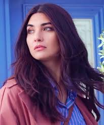 Tuba Büyüküstün 💎's Instagram profile post: “#Sefirinkızı 48 bölüm #Mavi  'nin fotoğrafları 👑💙 @tubabustun.official #TubaBüyüküstün #seferinkızı  #MaviEfeoğlu عکس های قسمت ۴۸ سریال…”