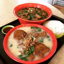 Located near to the pie exit (jurong town hall road), the hawker centre at blk 254 jurong east street 24 serves the marketing and dining needs of residents living in yuhua village. 10 Yuhua Village Market Food Stalls Including Famous Wanton Mee Eatbook Sg New Singapore Restaurant And Street Food Ideas Recommendations