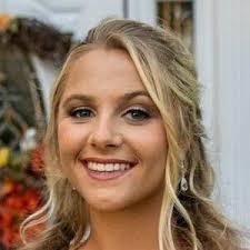 Hillary Martin's Instagram, Twitter & Facebook