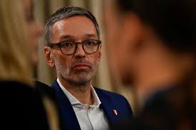 Austrian parties unite against far-right leader after election