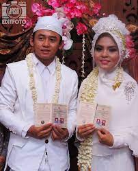 Berikut tribunsumsel.com berikan cara untuk kamu edit foto ada lagunya bikin sosial media mu jadi berwarna. Aplikasi Edit Mata Merem Jadi Melek Daripada Suntuk 5 Aplikasi Ini Cocok Temani Kamu Yang Lagi Di Rumah Semua Halaman Hai Nih Daftar Aplikasi Edit Suara Terbaik Android Dan Laptop