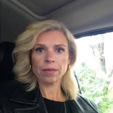 Jean Cusack's Instagram, Twitter & Facebook