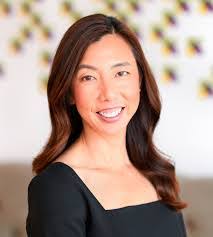 Julie Starzynski's Instagram, Twitter & Facebook