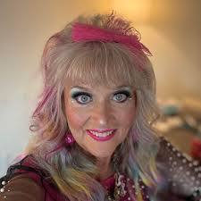 Howard Collins Reunion Attendees and Crowd