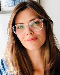 Julia Rubbo's Instagram, Twitter & Facebook