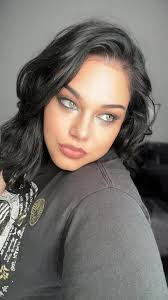 Katrina Rosas's Instagram, Twitter & Facebook