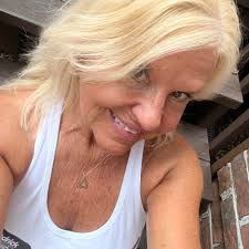 9 days, people. #DAYTONA500