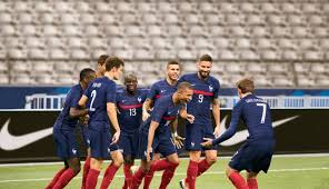 Switzerland beat world champions france on penalties to reach quarters. Ou Quand Et A Quel Prix Acheter Le Nouveau Maillot De L Equipe De France