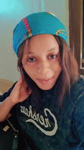 Elizabeth Chanda Mini Bales