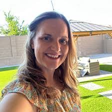 Whitney Andersen's Instagram, Twitter & Facebook